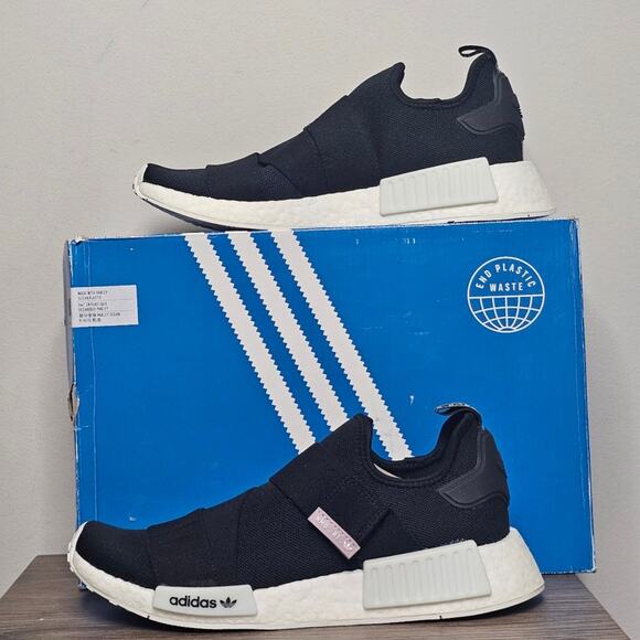 Adidas Women's NMD_R1 Athletic Shoe Size 11 Black NEW - Picture 1 of 8